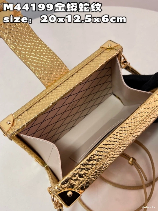 LOUIS PETITE VUITTON MALLE 0810